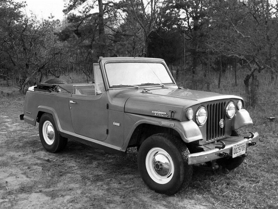  Jeep Jeepster Commando Convertible 1967 года  (фото 4 из 9)